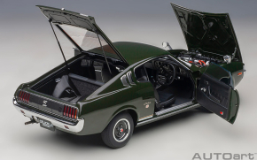 Autoart Toyota Celica Liftback 2000GT (RA25) 1973, vert mousse