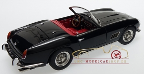CMC Ferrari 250 SWB California Spyder noire 1960
