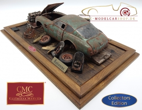 CMC Aston Martin Diorama Trouver dans une grange