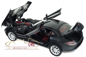 CMC Mercedes-Benz SLR McLaren, schwarz, Leder rot